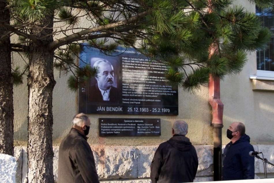Odhalenie pamätnej tabule v Poprade