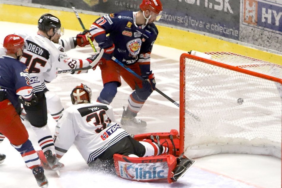 V OBRAZOCH: HC'05 Banská Bystrica - HKM Zvolen