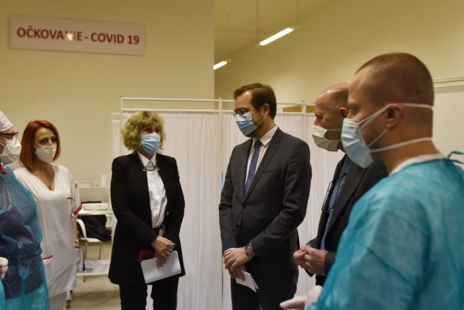 Covid-19: The first vaccination in Slovakia