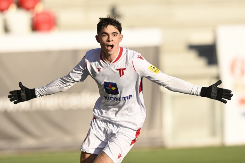 FOTO zo súťažnej premiéry na novom štadióne AS Trenčín, prvý gól Demitru