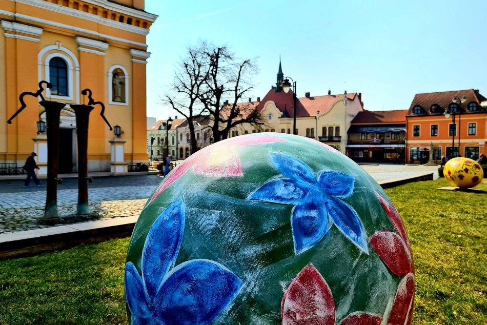 Veľkonočná výzdoba v Topoľčanoch
