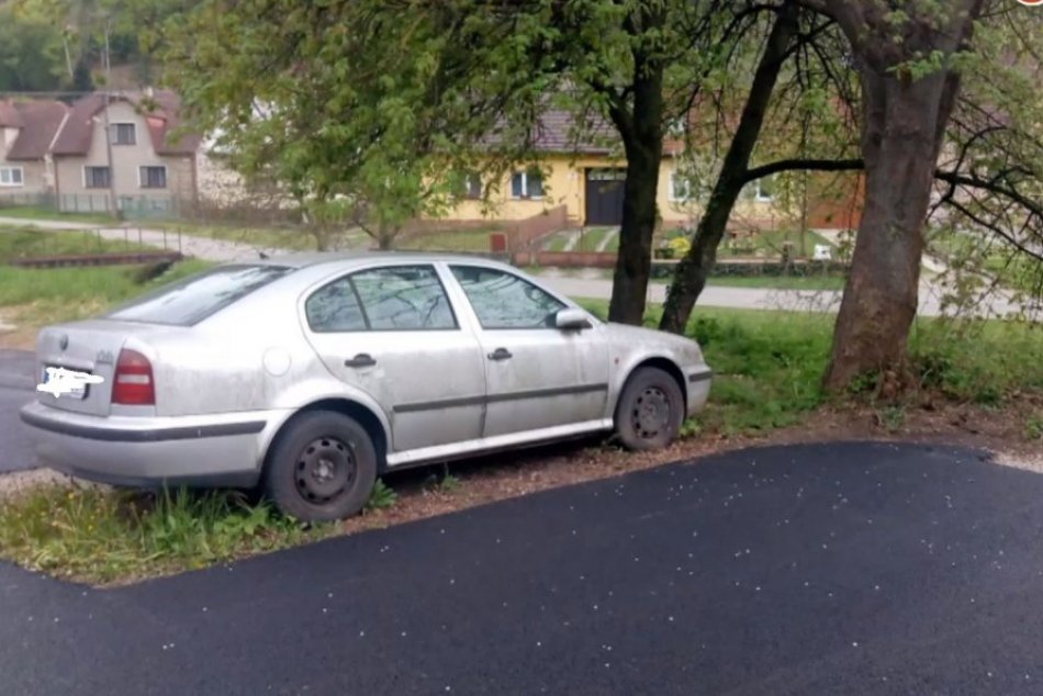Komické parkovisko v Trenčianskej Teplej