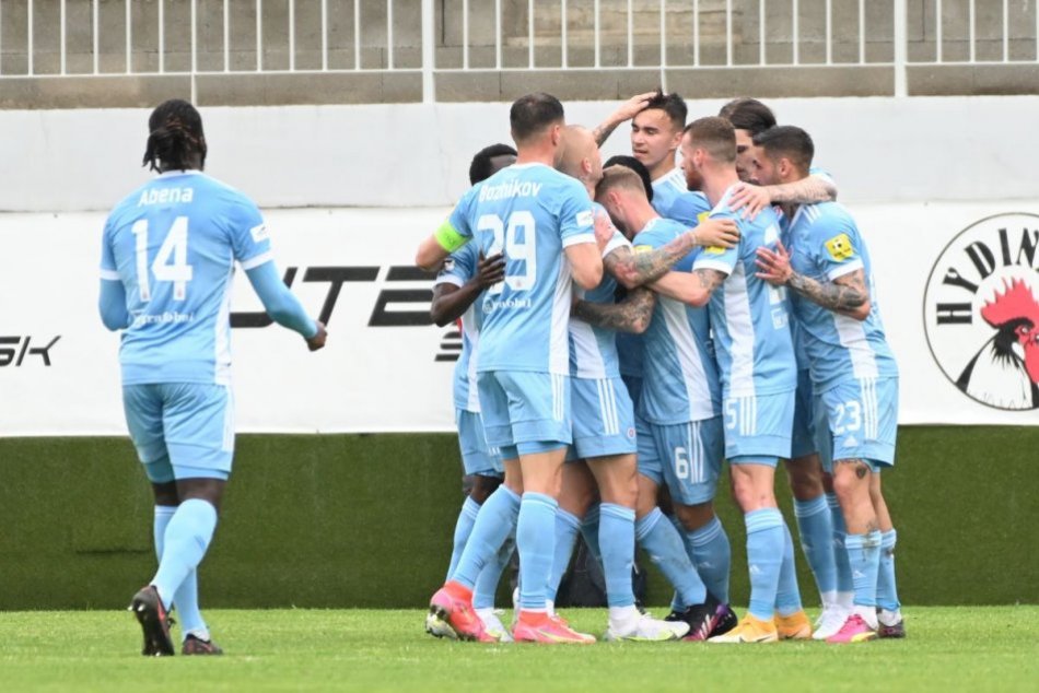FC ViOn Zlaté Moravce-Vráble – ŠK Slovan Bratislava 0:4 (0:2)