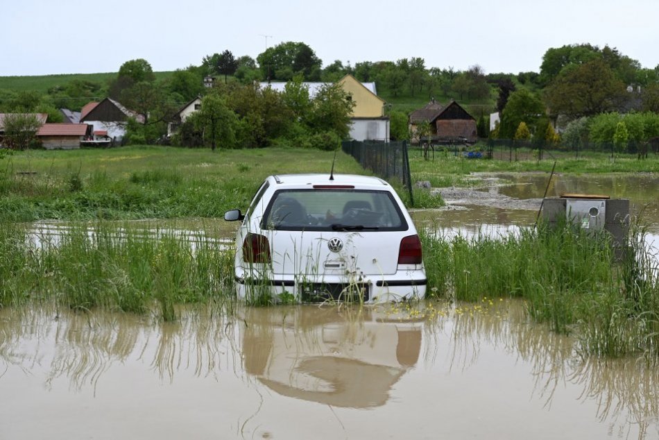 OBRAZOM: Povodeň v obci Horné Naštice