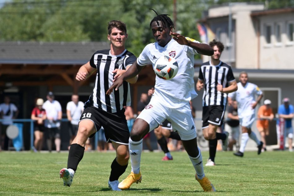Trnavčania v úpeku rozobrali Petržalku.