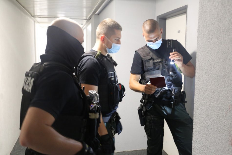 Policajný zásah v Piešťanoch a okolí