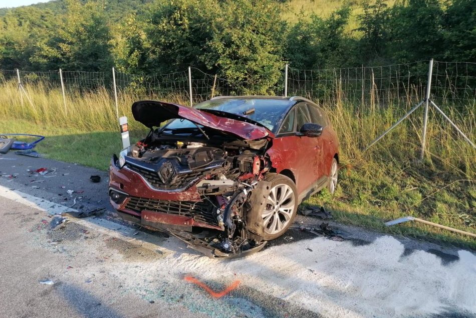 Vážna nehoda na R1 v smere zo Žiaru nad Hronom na Zvolen