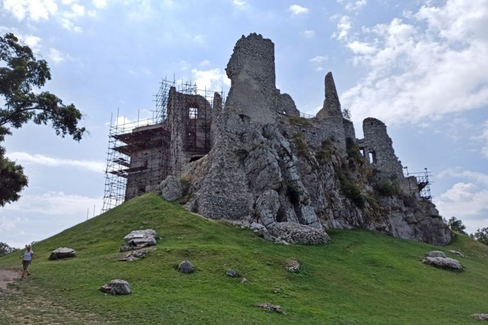 TIP na výlet: Zrúcanina hradu Hrušov