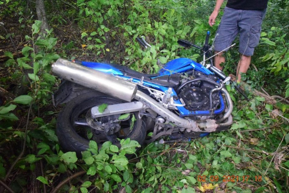 V OBRAZOCH: Pri tragickej nehode vyhasol život žiaka autoškoly