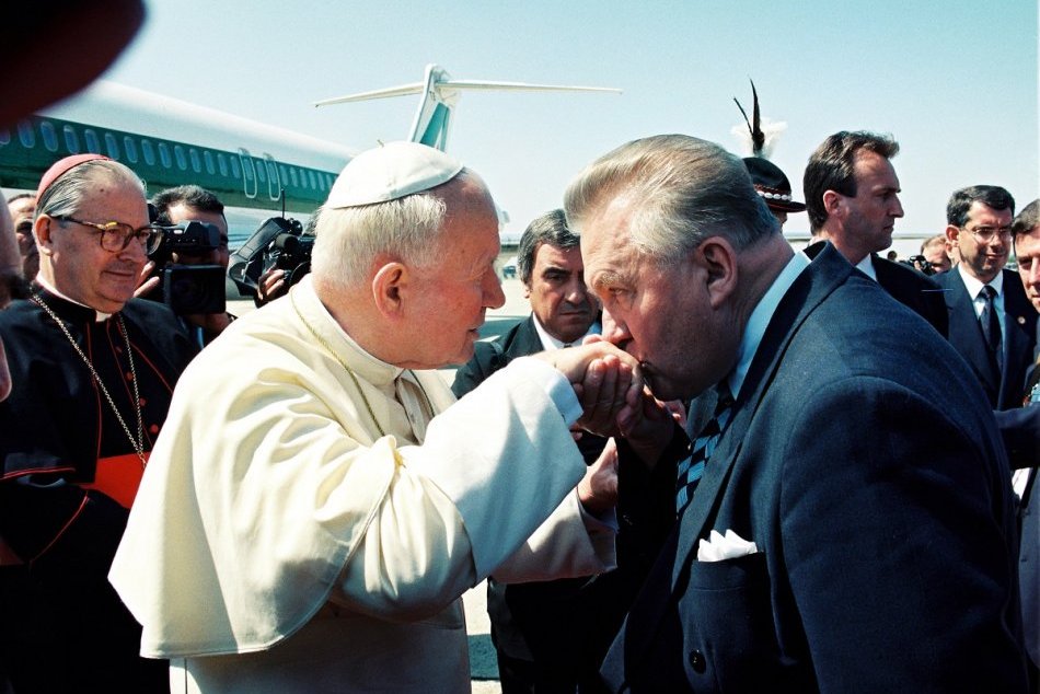 Pápež Ján Pavol II. na návšteve Slovenska v roku 1995