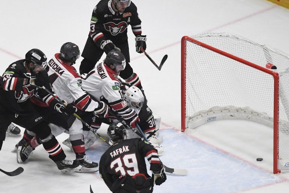 V OBRAZOCH: 1. kolo Tipos extraligy HC Grotto Prešov - HC ‘05 Banská Bystrica