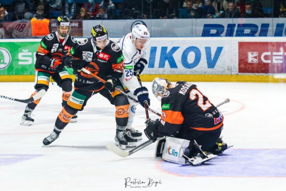 1. kolo: HK Nitra - HC Košice 3:2