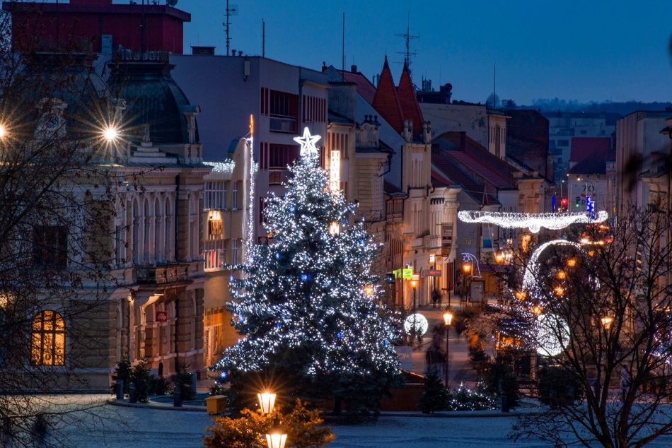 Vianočné trhy v Nitre by mohli trvať dlhšie: Stánky chcú rozmiestniť po novom