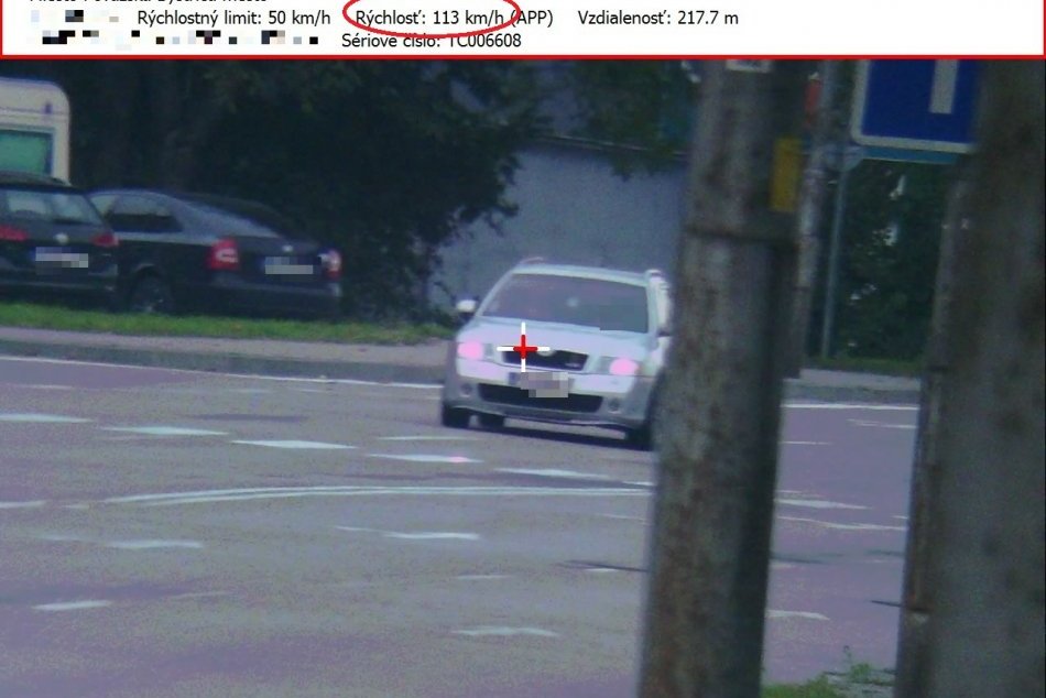 FOTO: Cestných pirátov namerali dopravní policajti z Považskej Bystrice