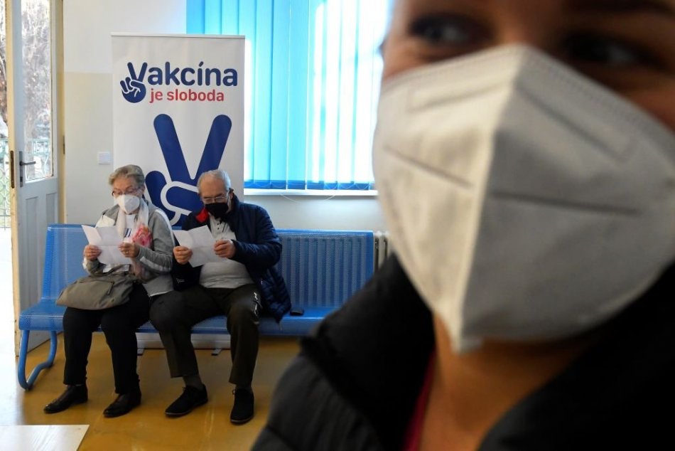 Očkovanie vo vakcinačnom centre košickej nemocnice