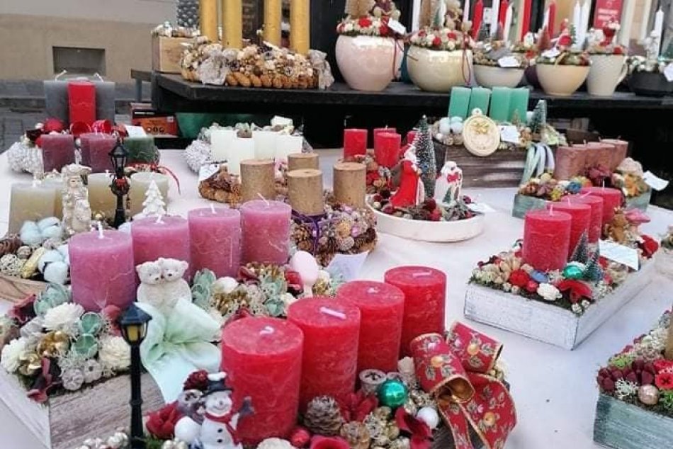 Vianočná ponuka na trhovisku na Dominikánskom námestí
