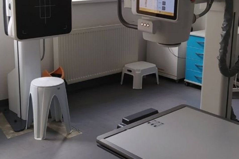 FOTO: Nový plne digitalizovaný röntgen v handlovskej nemocnici