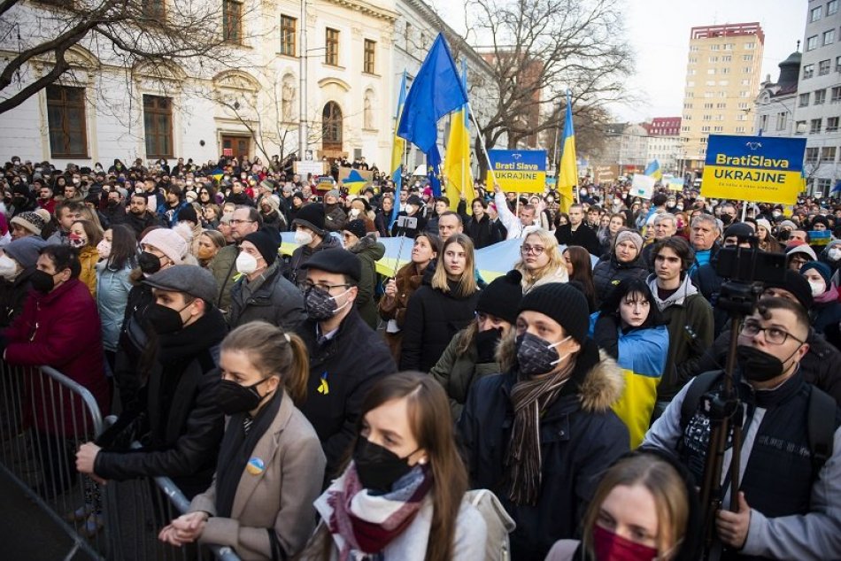 Podujatie na podporu Ukrajiny a jej občanov na Námestí SNP v Bratislave