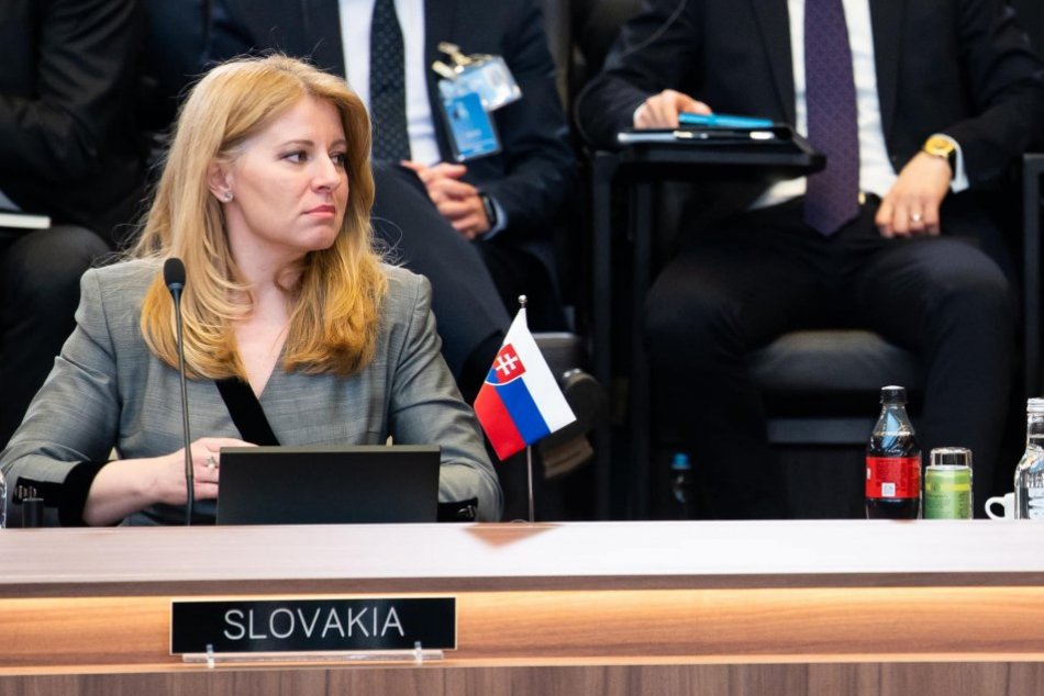 Čaputová sa zúčastnila v Bruseli na mimoriadnom samite NATO