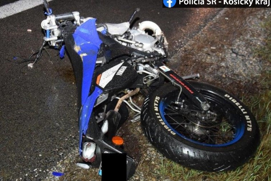 FOTO: Pri nehode neďaleko Rožňavy zahynul 16-ročný motorkár