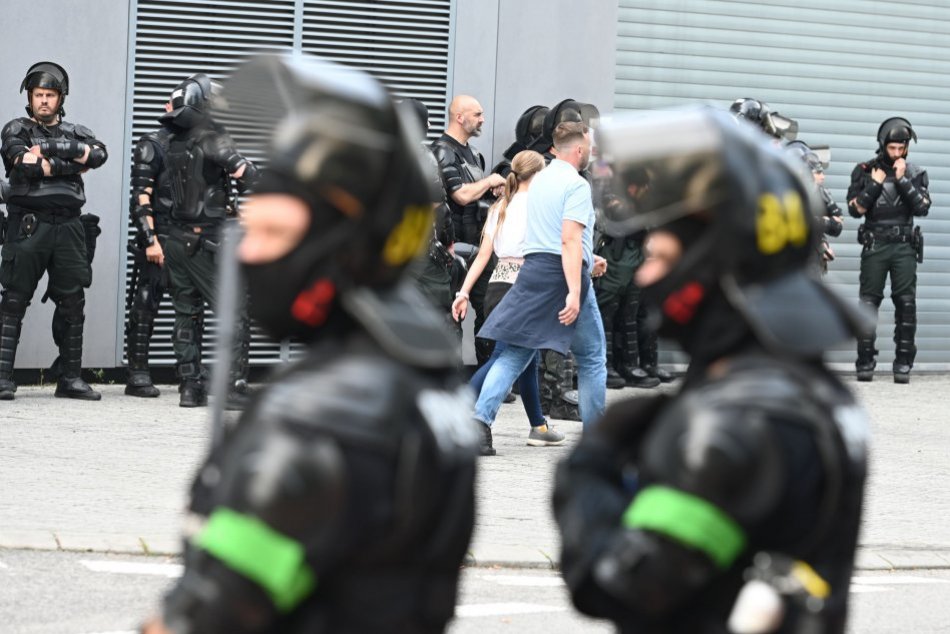 Polícia si posvietila na chuligánov z Trnava a Slovana