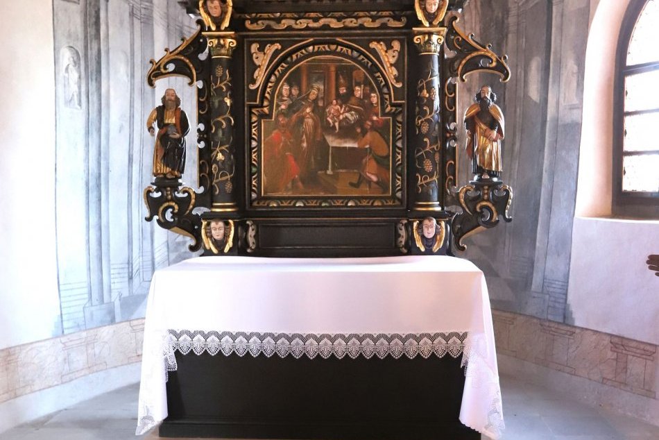 V OBRAZOCH: Slávnostné sprístupnenie zreštaurovaného oltára na hrade Ľupča