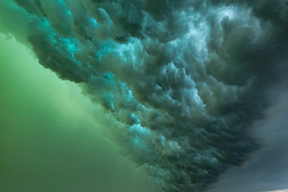 V USA vyčíňala búrka sfarbená na zeleno