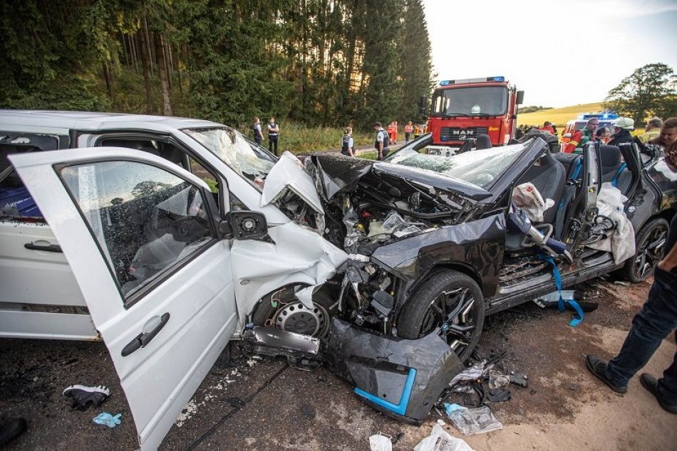 Testovací autonómny elektromobil mal nehodu, zahynula jedna osoba