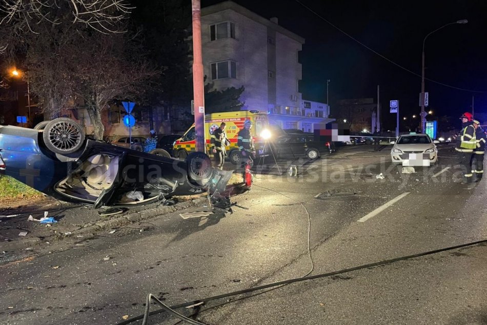 Nehoda auta pri Bielom kríži